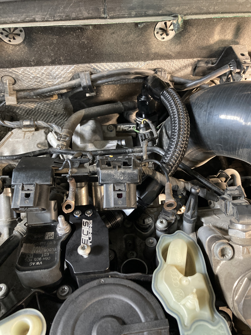 Фото в бортжурнале Skoda Octavia RS A7 Mk3. Запчасти на фото: 06H905110L