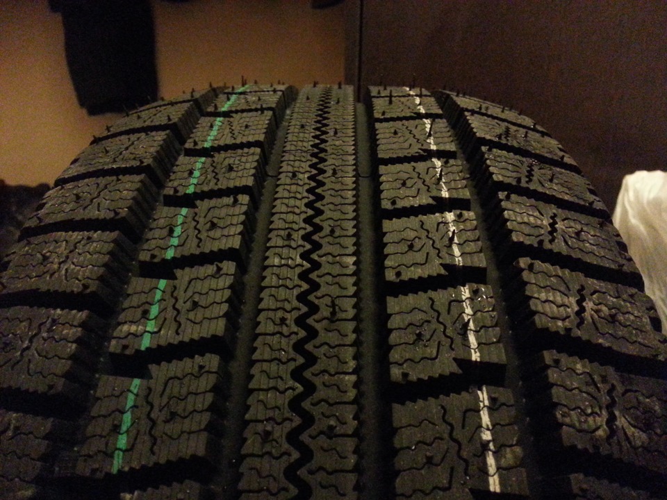 Нитто винтер. Nitto 215/60/17 96q Winter sn2. Зимние шины Nitto nt90w. Nitto sn3 Winter 215/65 r17. Nitto 225/60/17 99q Winter sn2.