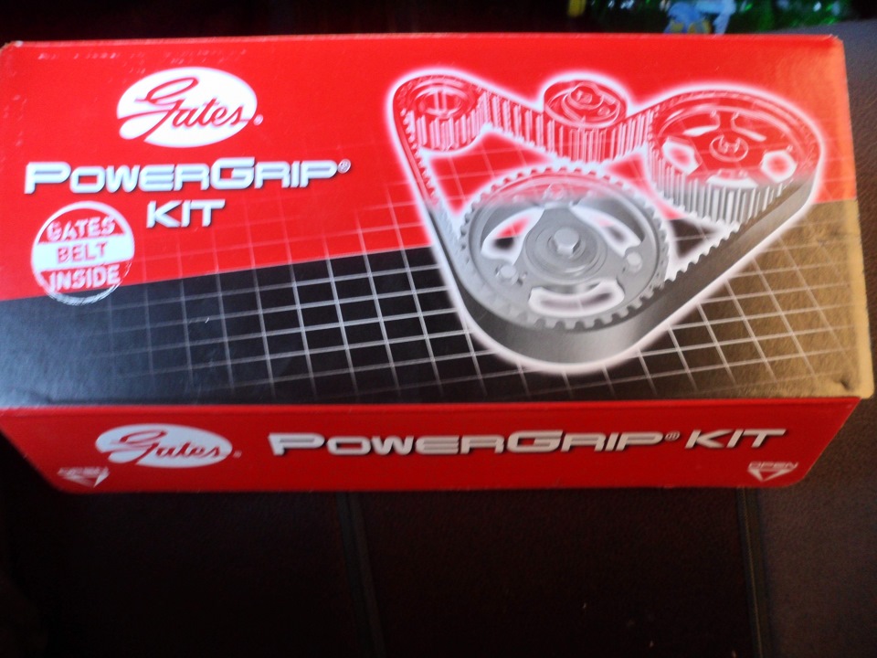 Комплект грм Gates PowerGrip Kit и помпа ТЗА — Lada Приора седан, 1,6 л ...