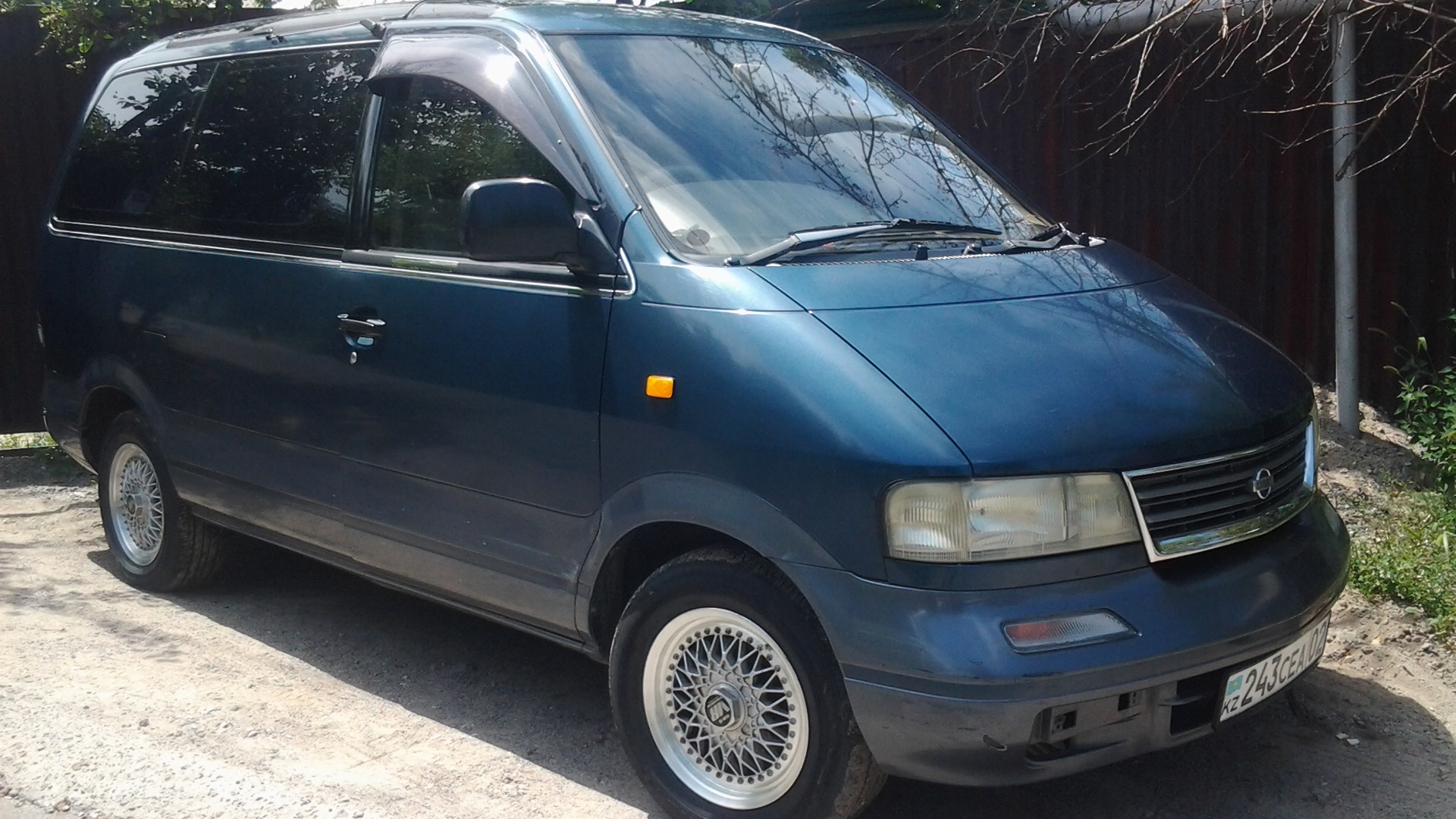 Ларго 2. Nissan largo 2,0. Nissan largo 2.0 at, 1994. Ниссан Ларго турбо дизель. Ниссан Ларго Tuning.