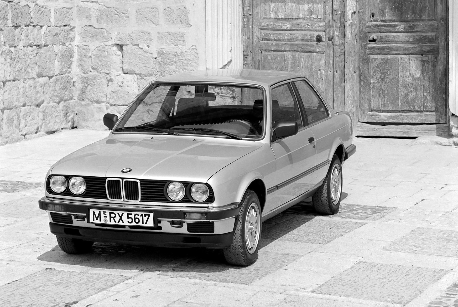 BMW 323i e30