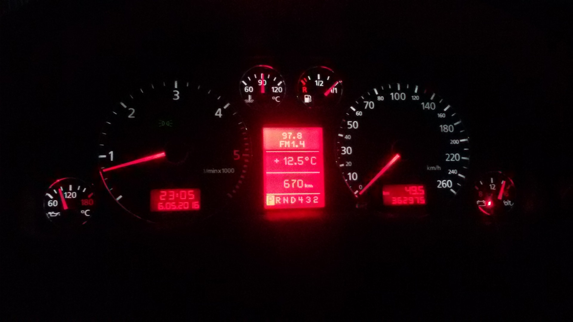 Замена дисплея. Часть 2 — Audi A6 Avant (C5), 2,5 л, 2000 года ...