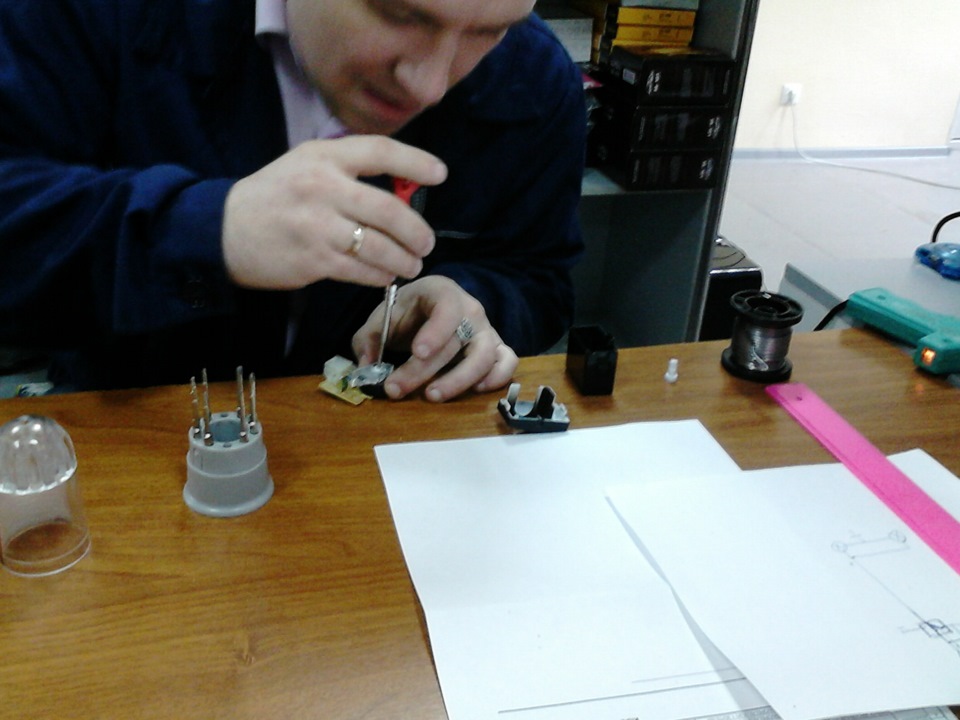 Замена подсветки корректора фар — Chevrolet Aveo Sedan (1G), 1,2 л ...