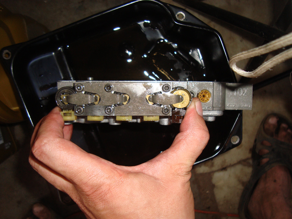 Далее разбор стороны с 4-мя соленойдами — Volkswagen Bora (1G)