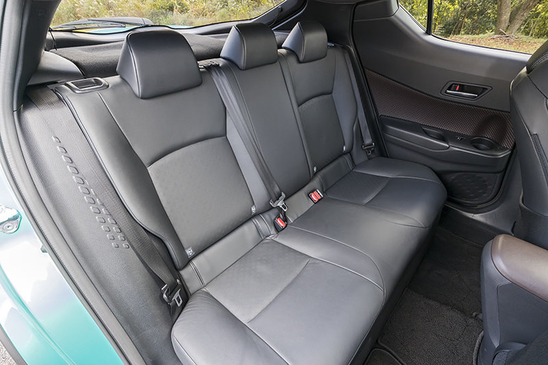 The all-new 2018 Toyota C-HR ! Photo 25 of 29 Auto123