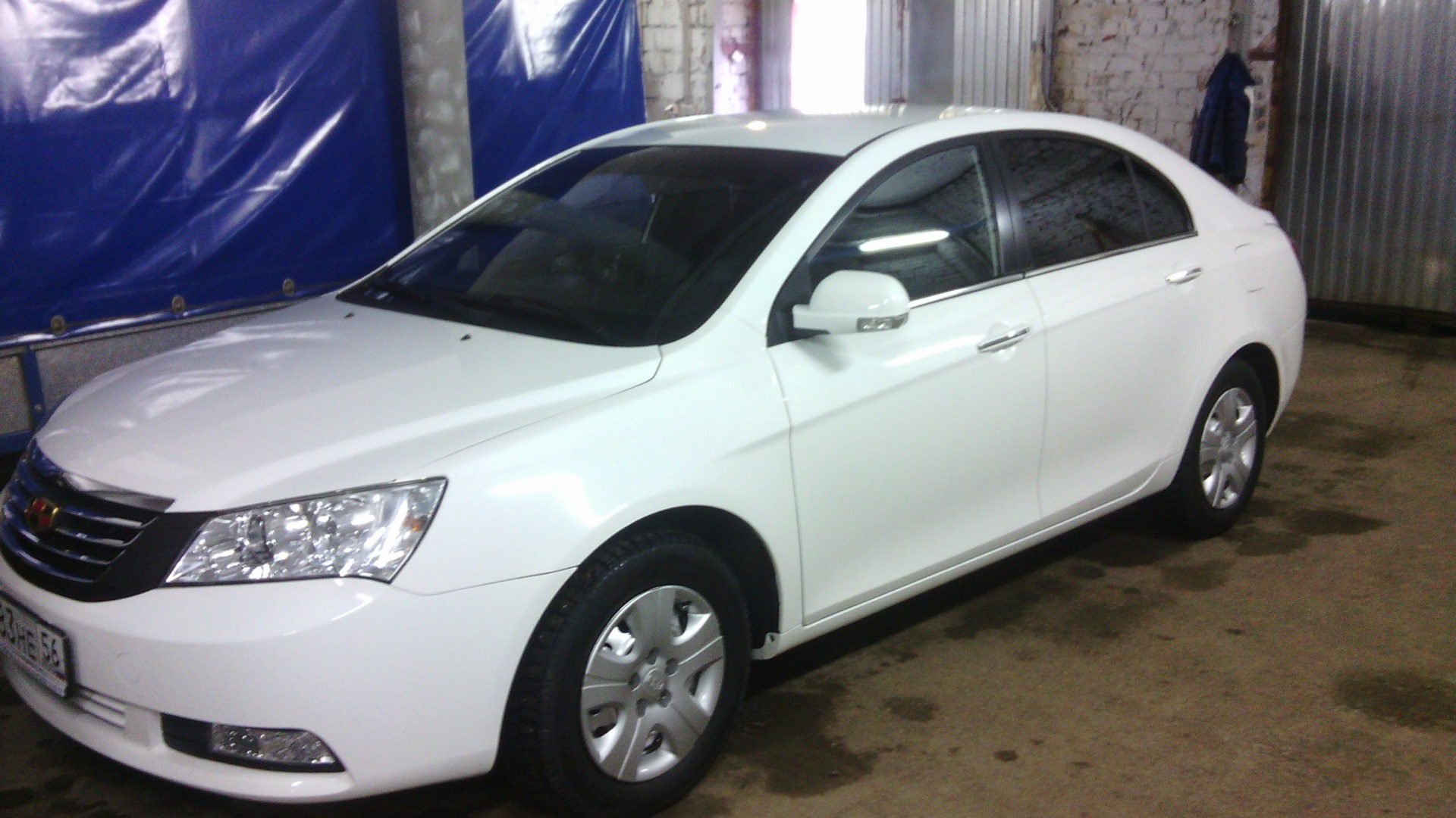 Geely Emgrand EC7 FE-1 1.5 бензиновый 2013 | <<Белый седан>> на DRIVE2