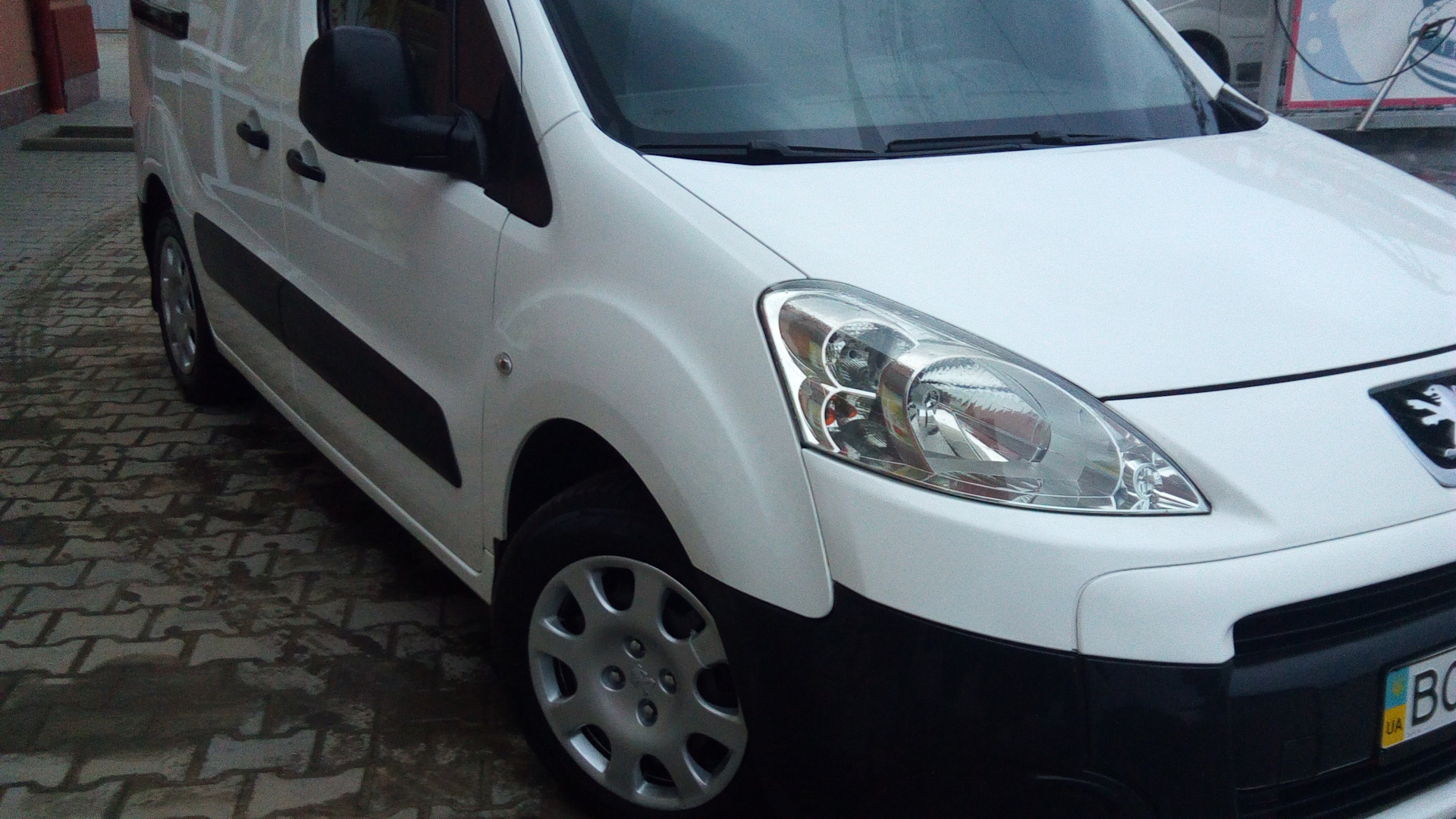 Peugeot Partner Tepee 1.6 дизельный 2010 | 1.6Hdi 90 Fap на DRIVE2