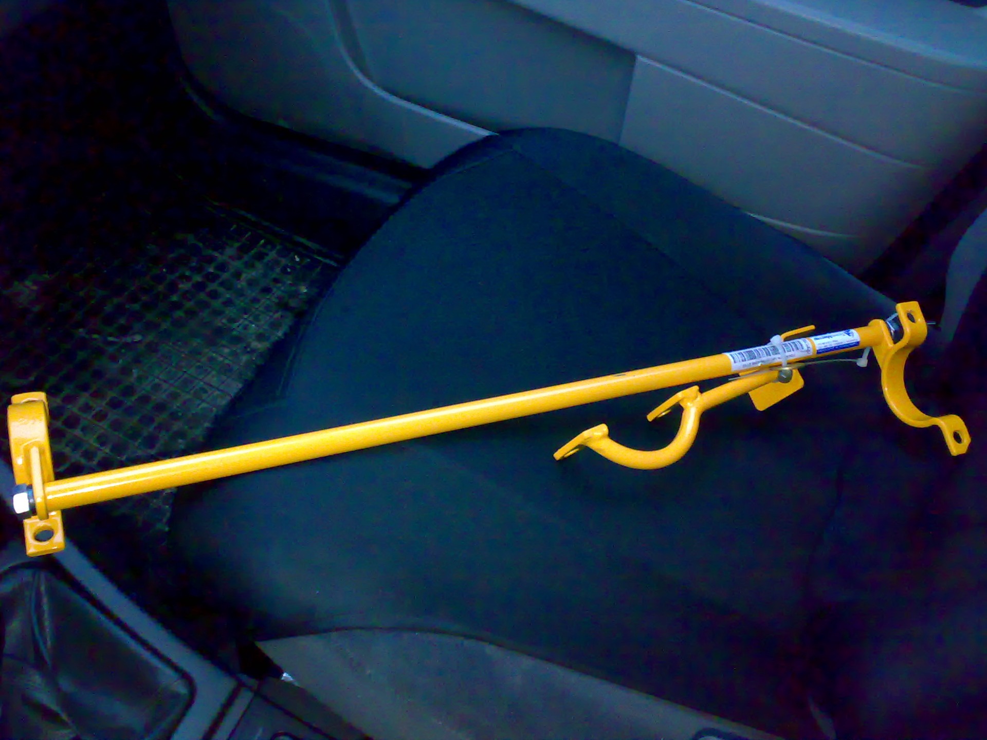 Вот установил усилитель щитка передка на рулевую рейку — Lada Приора ...