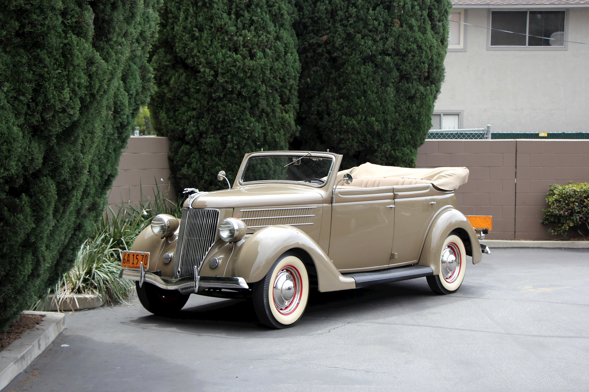 1936 Ford Roadster Deluxe