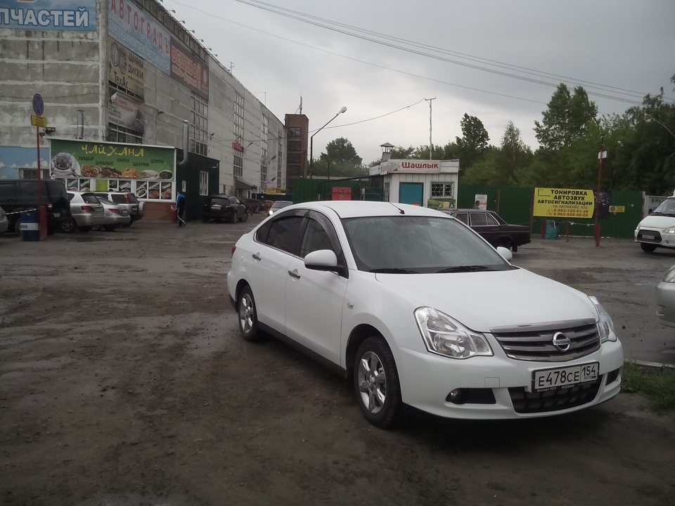 Тонировка и Дефлектор капота — Nissan Almera V (G11/15), 1,6 л, 2015 ...