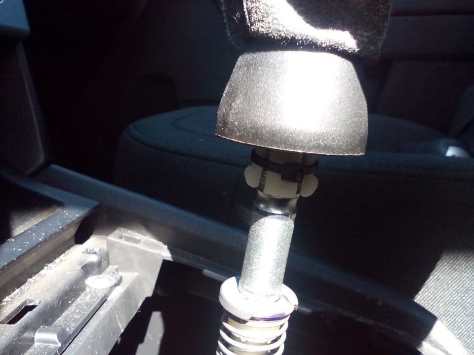 Установил рычаг МКПП от Audi S3 — Skoda Yeti, 1,8 л, 2009 года ...