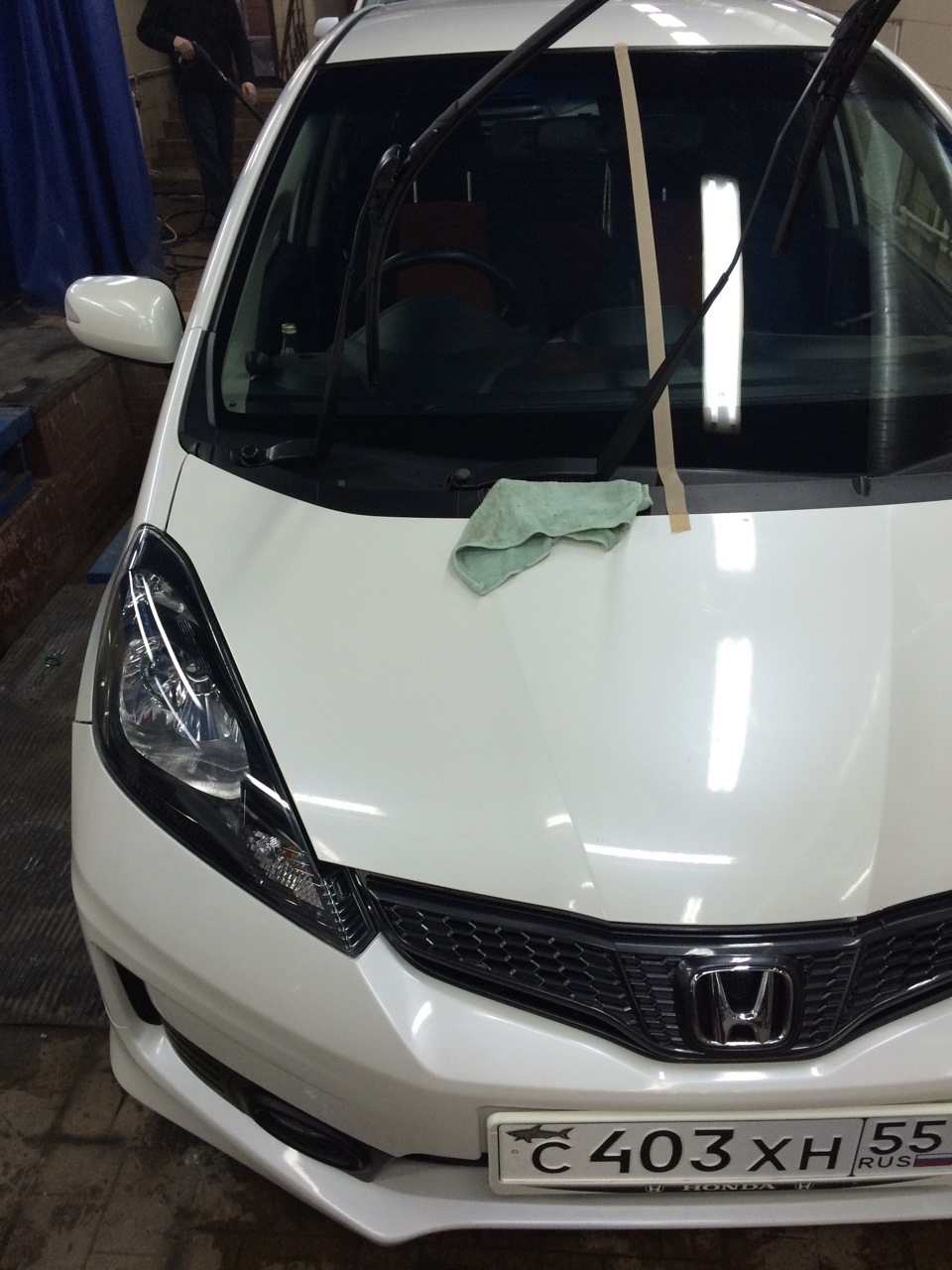 АнтиДождь — Honda Fit (2G), 1,5 л, 2011 года | мойка | DRIVE2