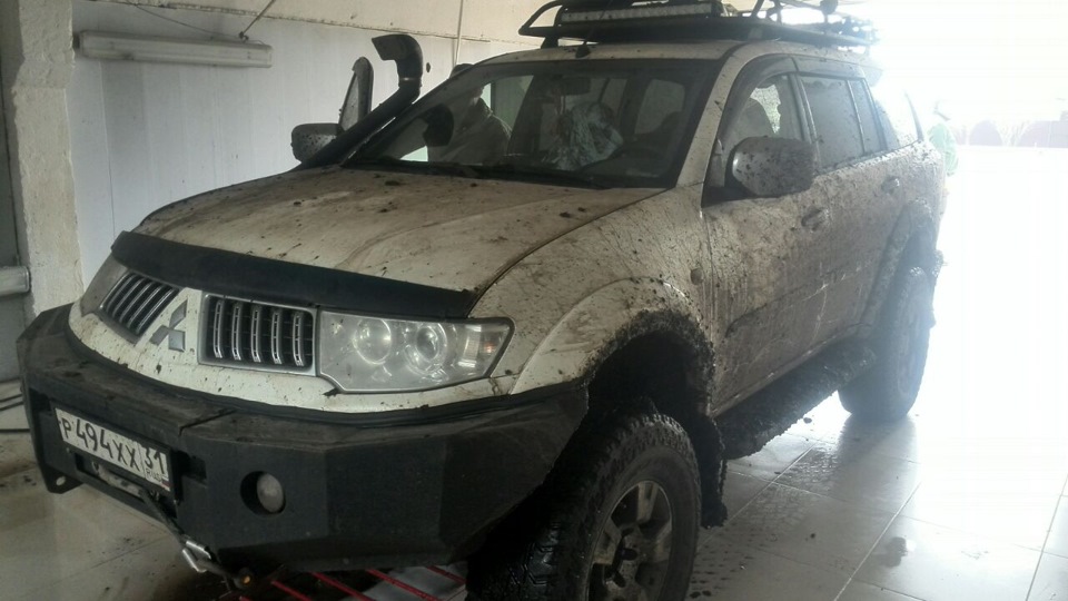 Mitsubishi Pajero Sport Белый Медведь