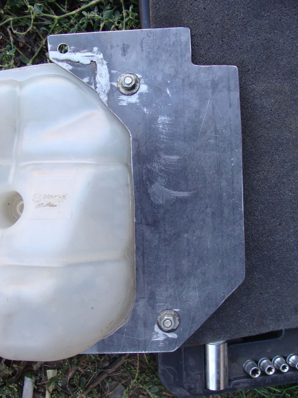 AUDI-расширительный бачек, BMW-мотор дворников, Волжский сигнал ...