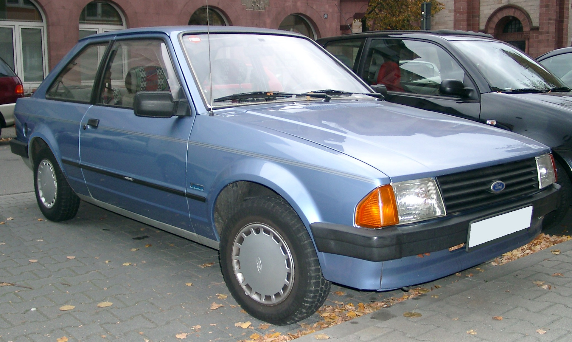 Ford Orion хэтчбек 3