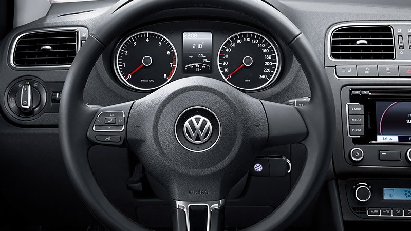 Как поменять время на поло Volkswagen Polo Sedan бензиновый 2013 на DRIVE2
