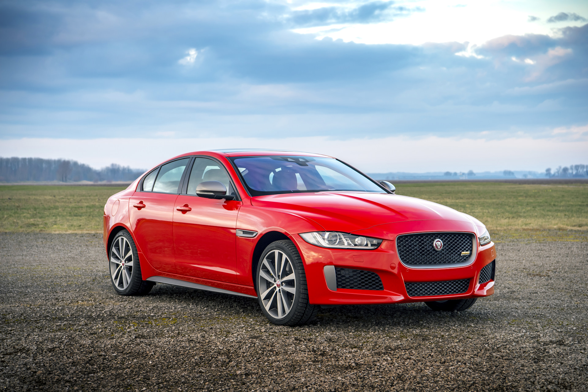 Jaguar xe 2015 слабые места