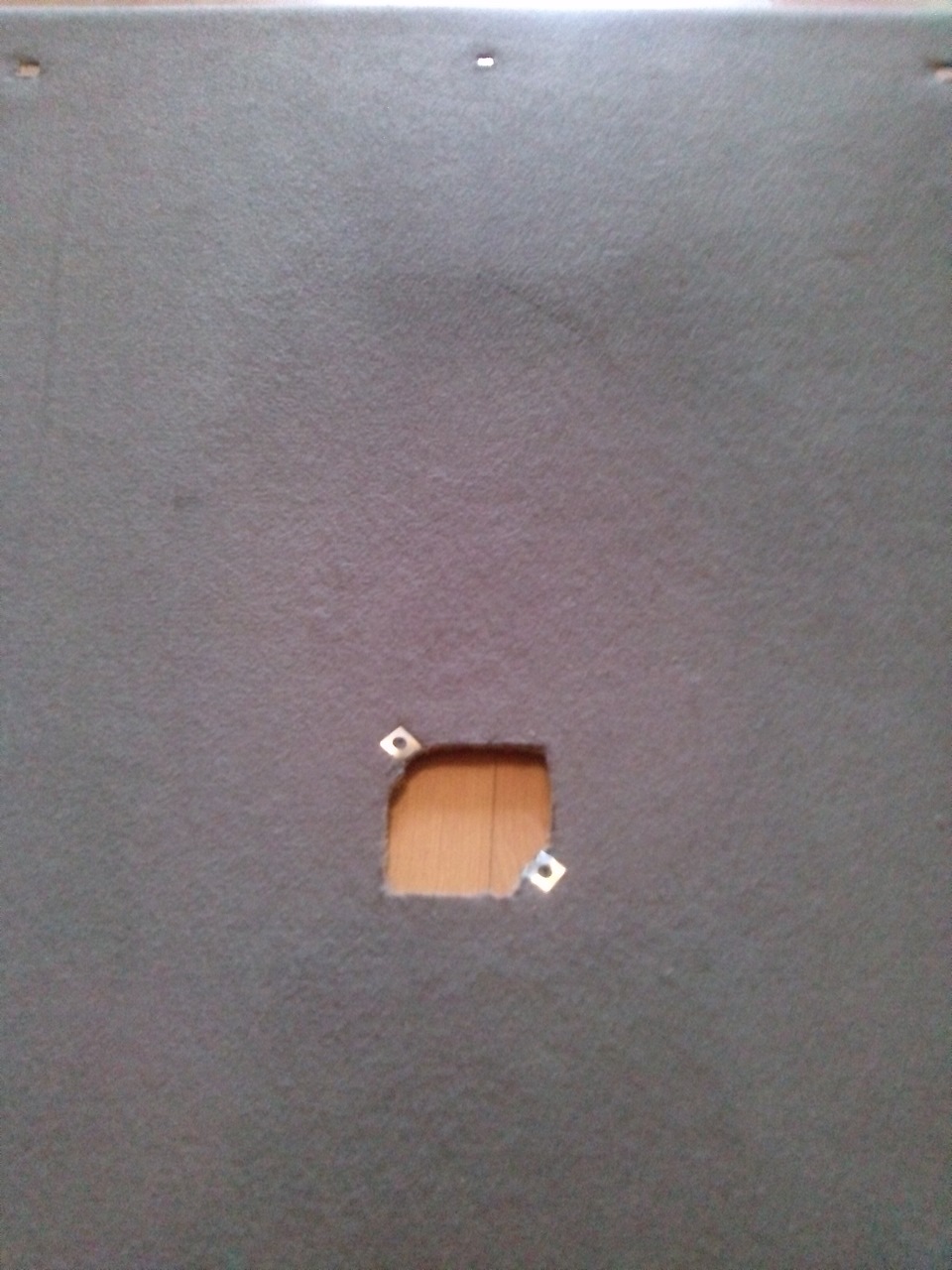 Использовал два крепления от ВАЗа — Nissan Almera II (N16)