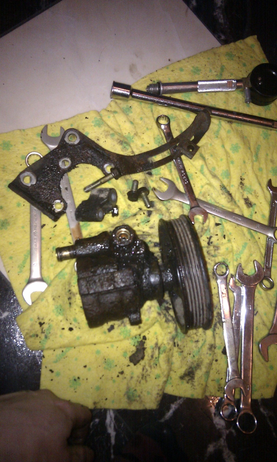 Насос ГУРа — Volvo 440, 1,7 л, 1993 года | своими руками | DRIVE2