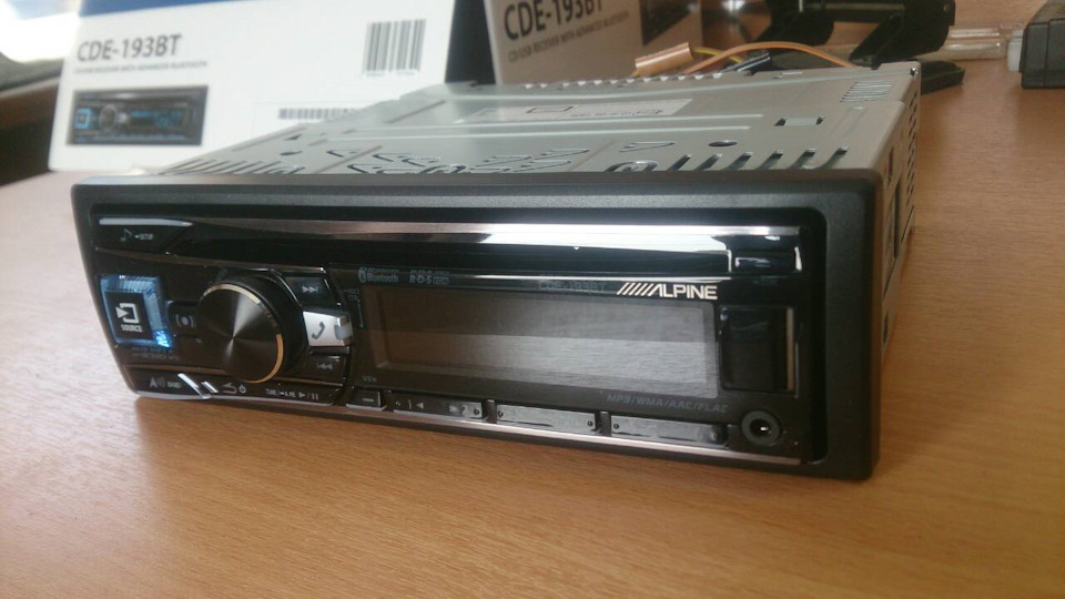 Alpine CDE-193BT — Toyota Caldina (190), 2 л, 1998 года | автозвук | DRIVE2