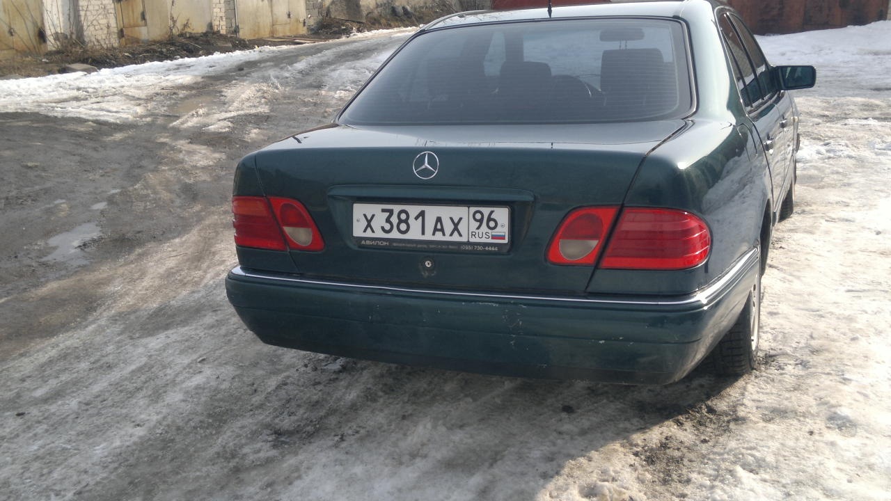 Mercedes-Benz E-class (W210) 2.3 бензиновый 1997 | 