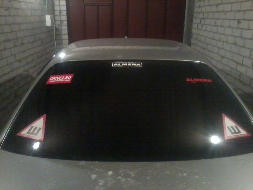 Новые наклейки и насадка — Nissan Almera II (N16), 1,8 л, 2003 года ...