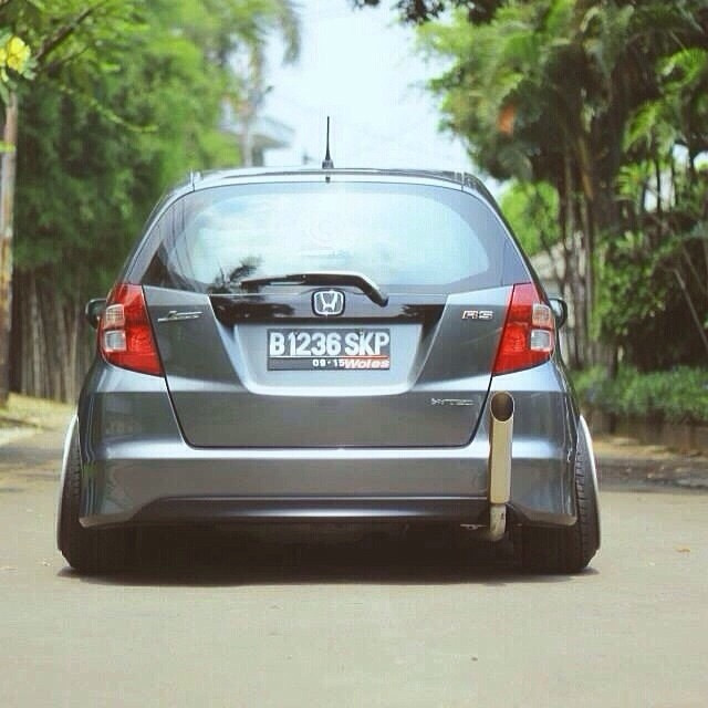 Honda Jazz 2002 stance