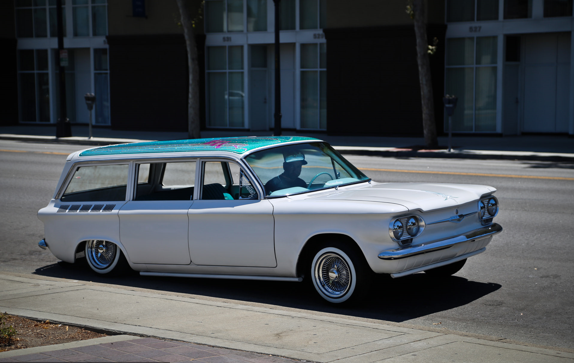 Фото обзор 1961 Chevrolet Corvair Lakewood Wagon. 