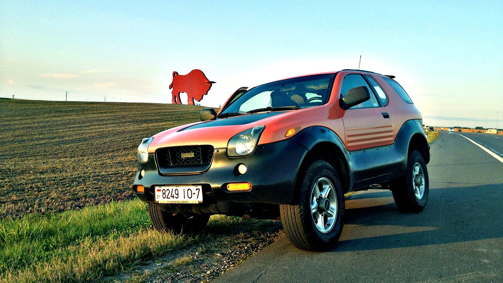 S v cross. Исудзу вехи кросс. Внедорожник Isuzu VEHICROSS. Isuzu VEHICROSS 2014. Isuzu VEHICROSS 1999.