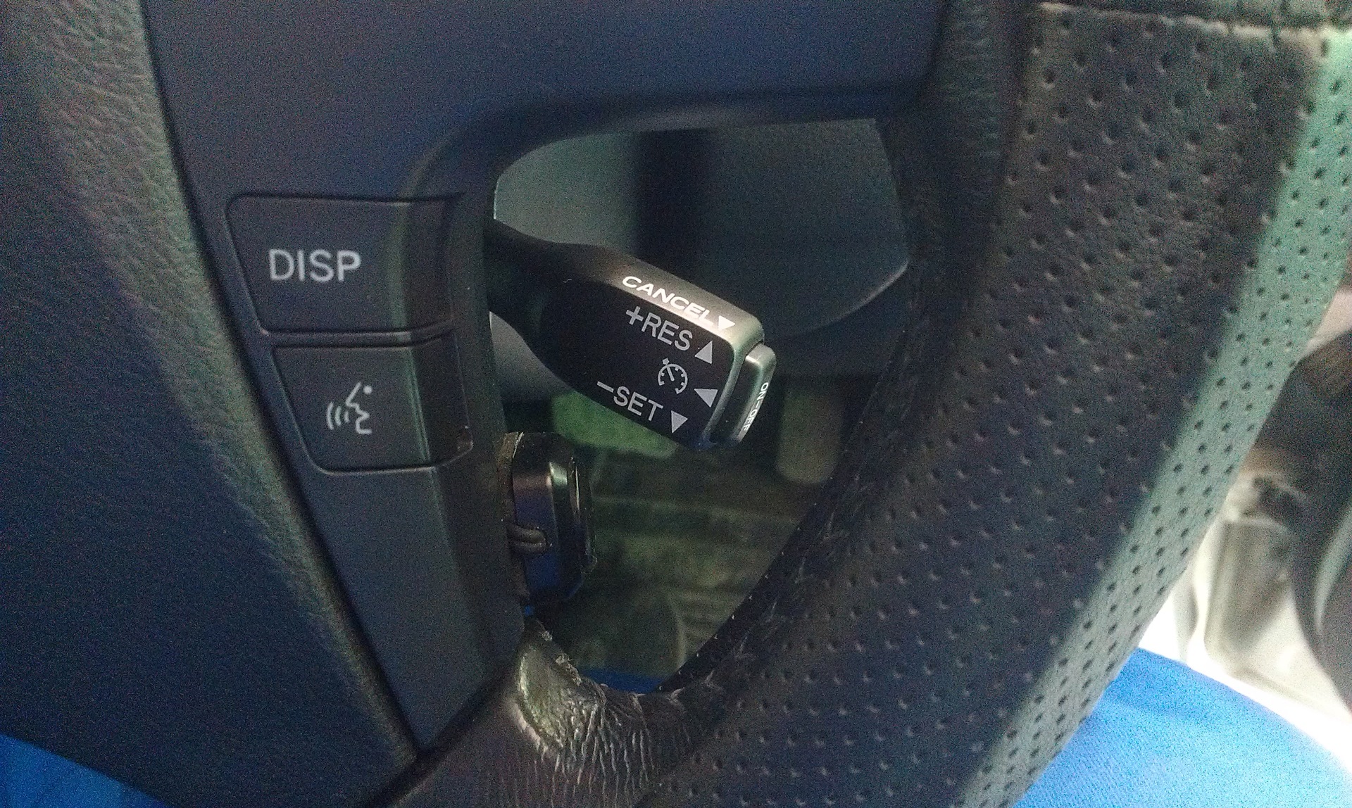 Как включить круиз контроль на хавал. Как включить круиз контроль на хавал. Круиз контроль мегаампер. Круиз контроль на флюенсе. Хавал 7 радар адаптивного круиз контроля.