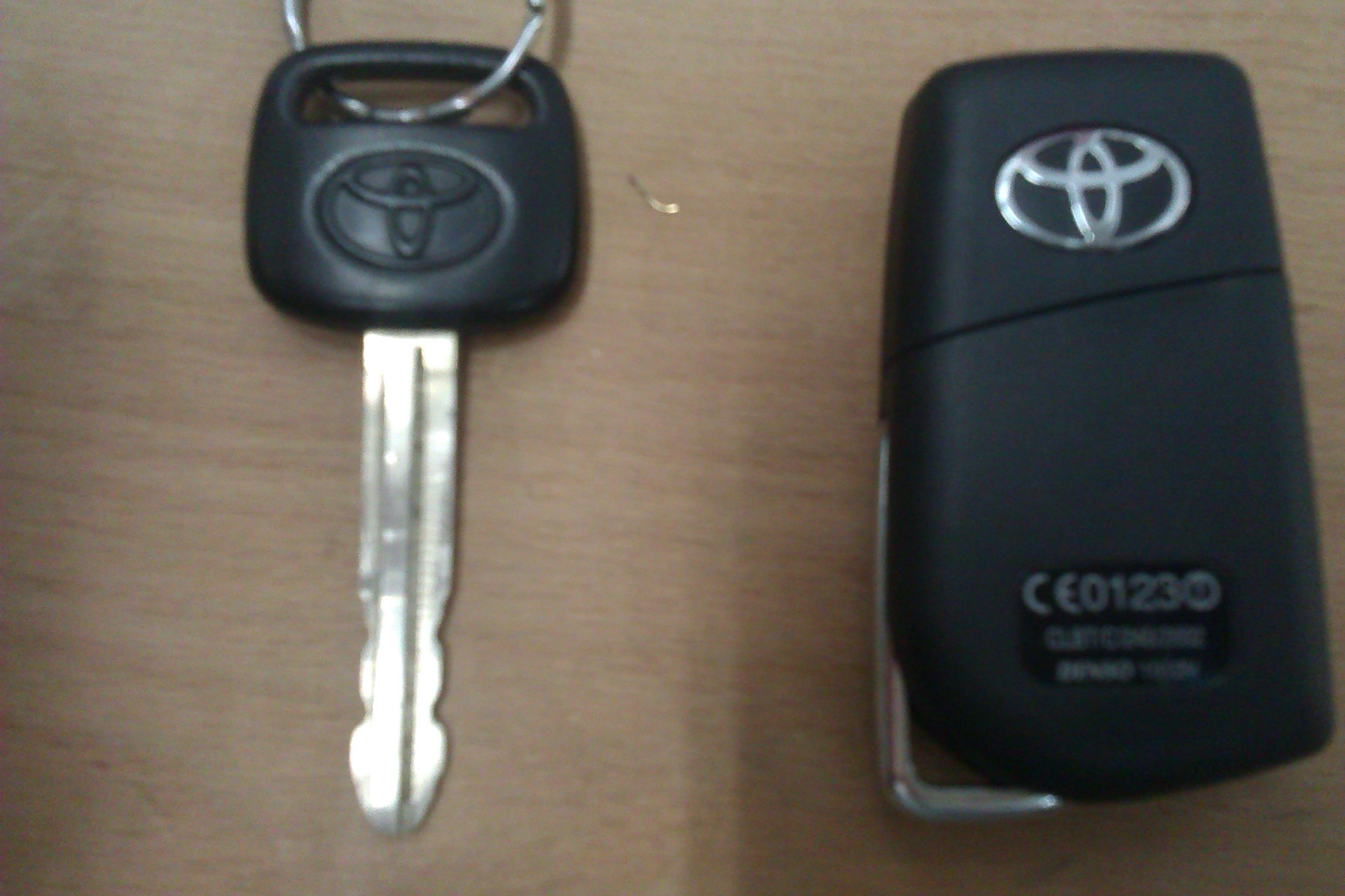 Ключ тойота рав. Корпус ключа Toyota RAV 4 2005г. Ключ Тойота рав 4 2022. Тойота рав 4 ключ зажигания. Ключ от Toyota rav4.