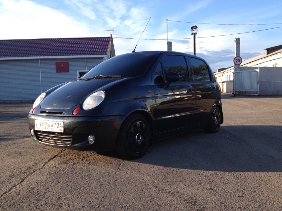 Тонированный матиз. Daewoo Matiz черный. Daewoo Matiz тонированный. Daewoo Matiz черный тонированный. Daewoo Matiz бункер.