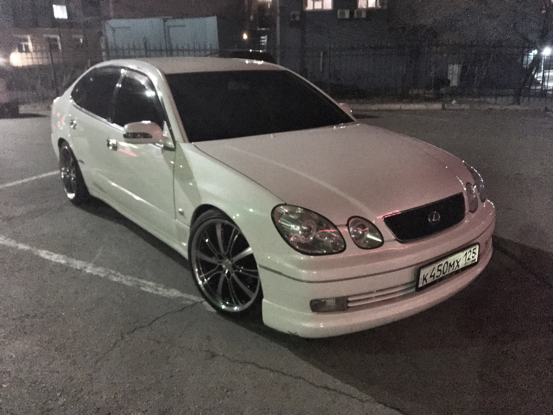 Ариста перевод. Toyota Aristo. Aristo 1998. Тойота аристо золотистая. Aristo распил.