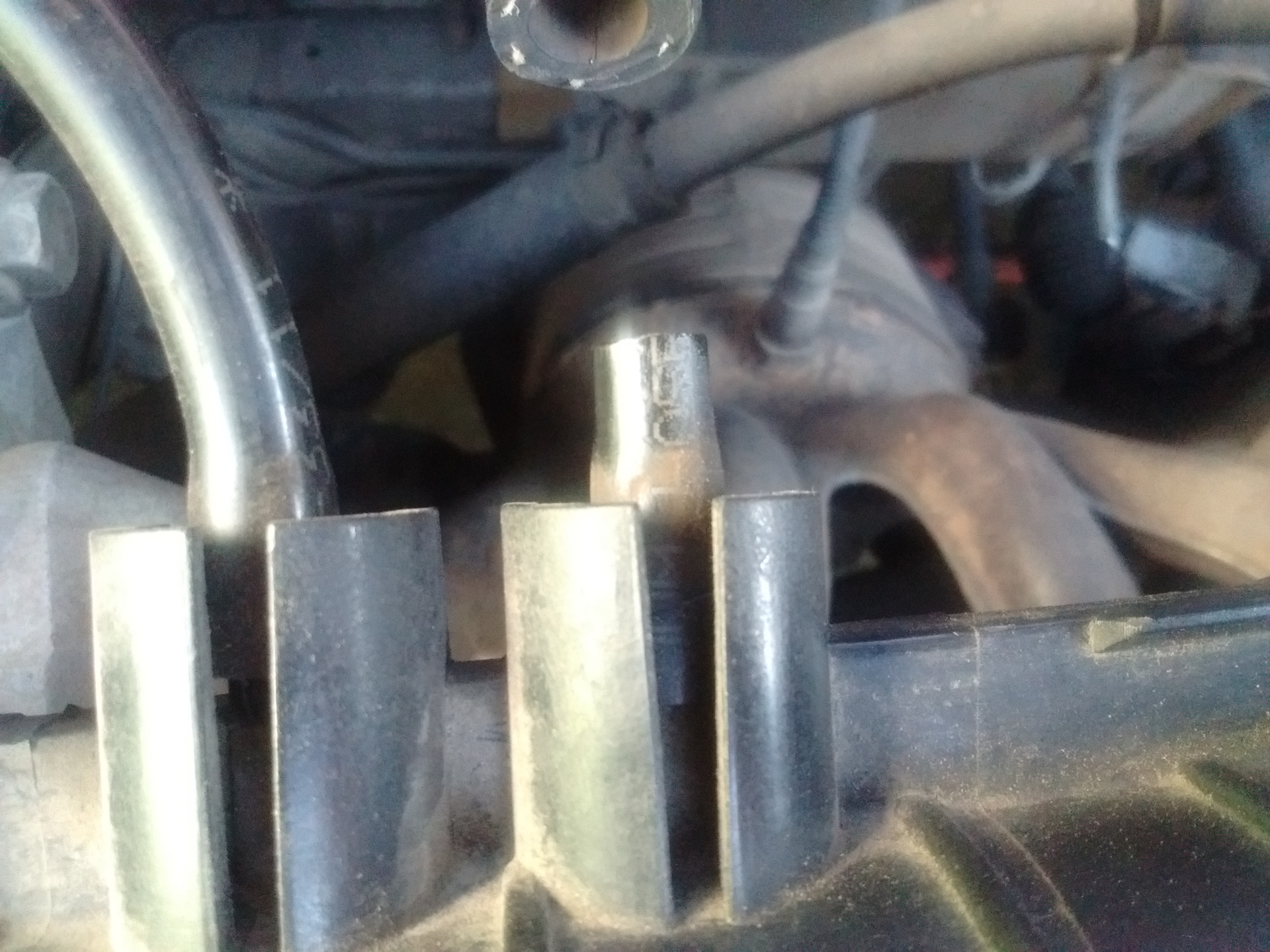 Клапан рециркуляции приора где находится Клапан PCV - Lada Приора седан, 1,6 л, 2008 года тюнинг DRIVE2