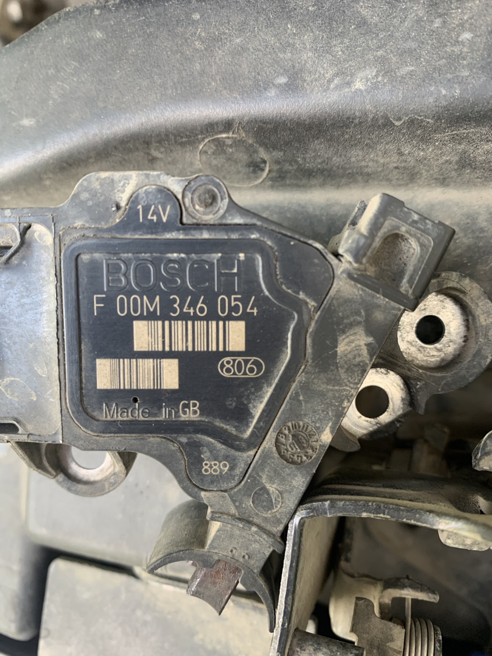 F00M346054 Электрорегулятор напряжения BOSCH | Запчасти на DRIVE2