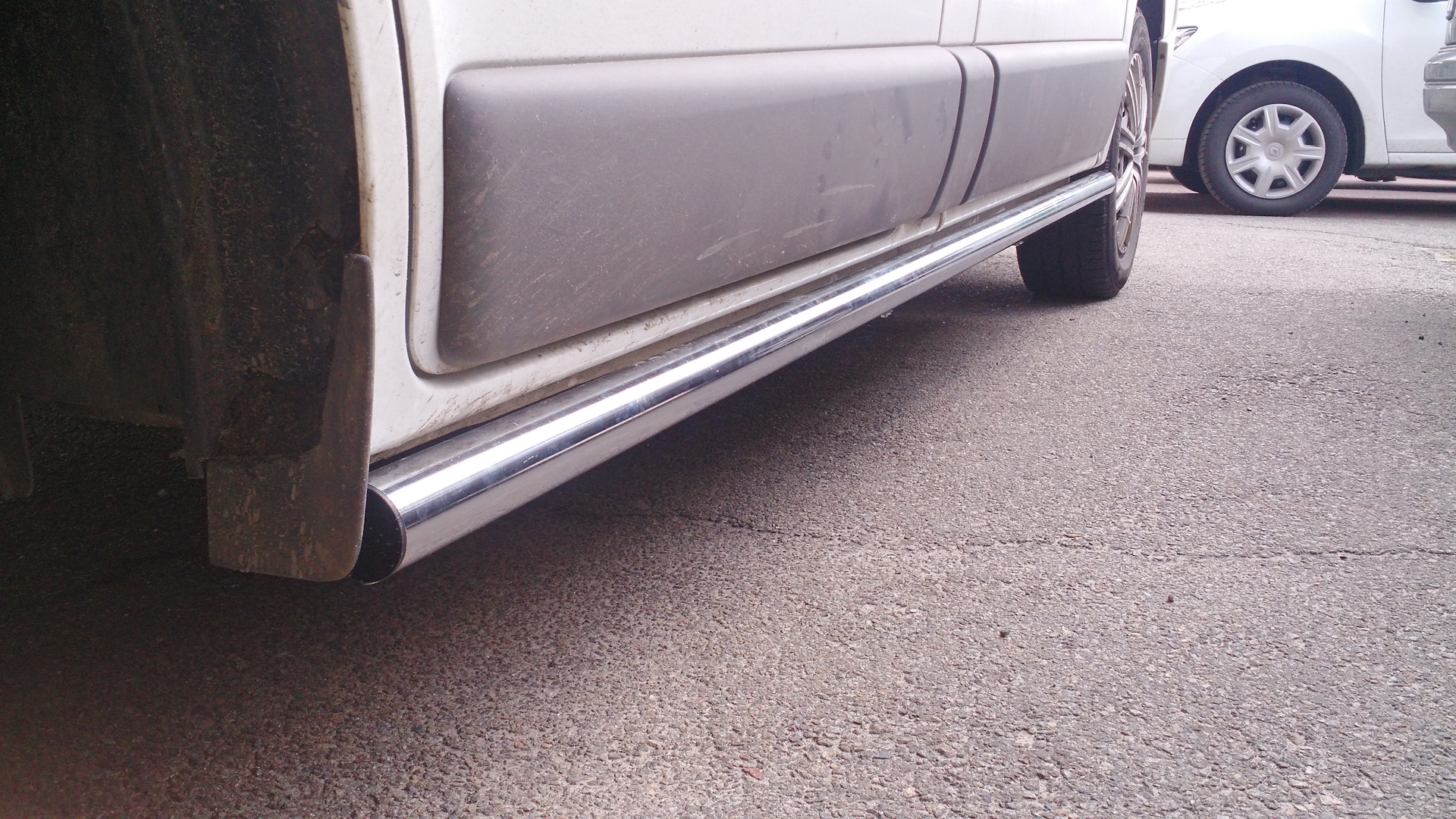 Пороги самодельные — Nissan Primastar, 2 л, 2010 года | тюнинг | DRIVE2