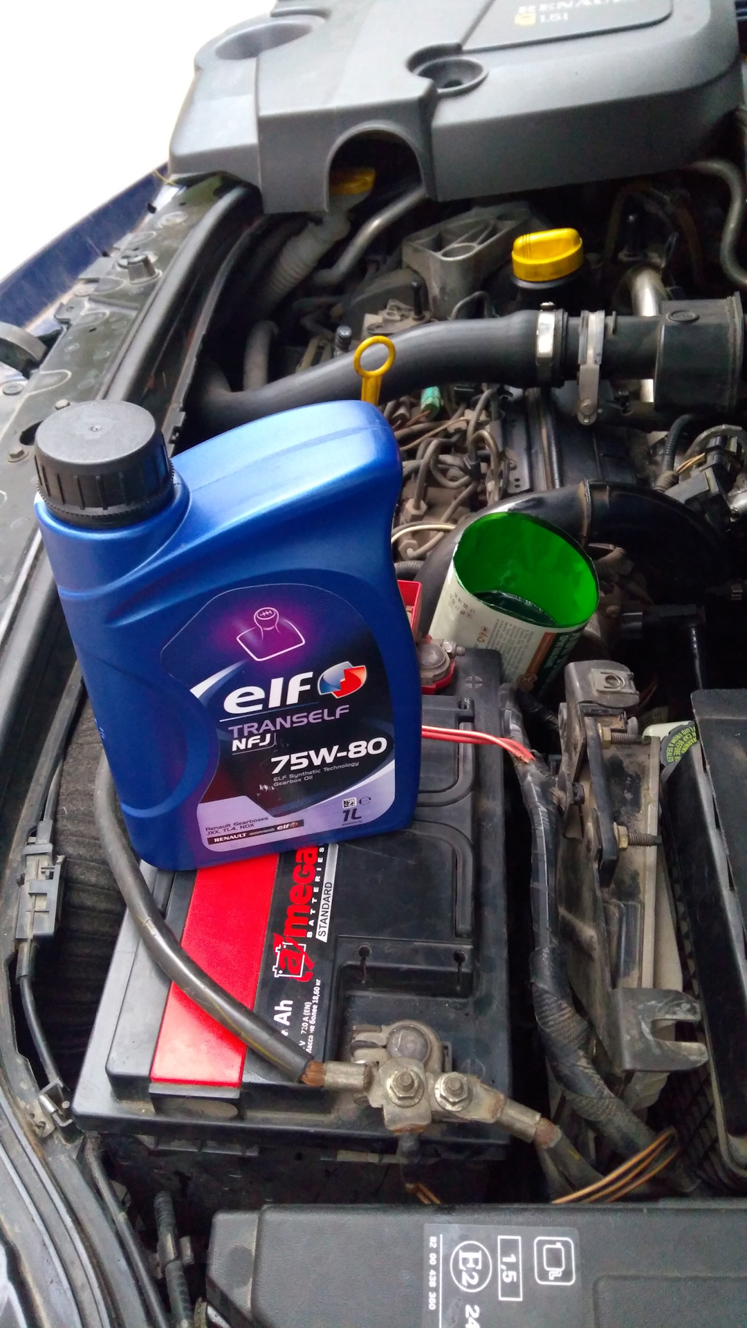 Замена масла в КПП — Renault Megane II, 1,5 л, 2004 года | расходники ...