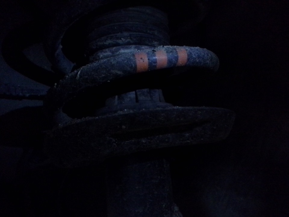 Метки на пружинах. — Skoda Octavia A5 Mk2, 1,8 л, 2013 года ...