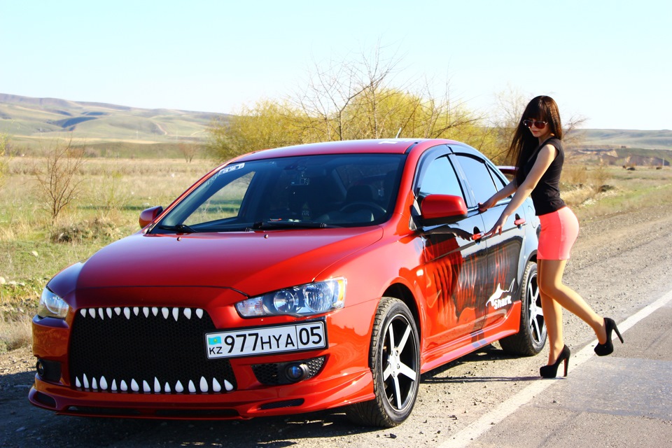 Mitsubishi Lancer 10 girl