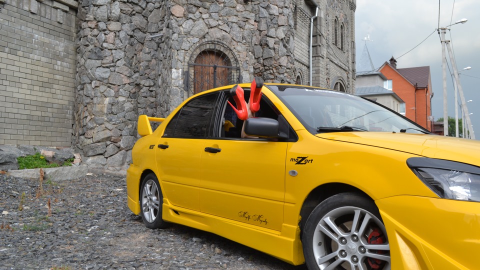 Mitsubishi Lancer