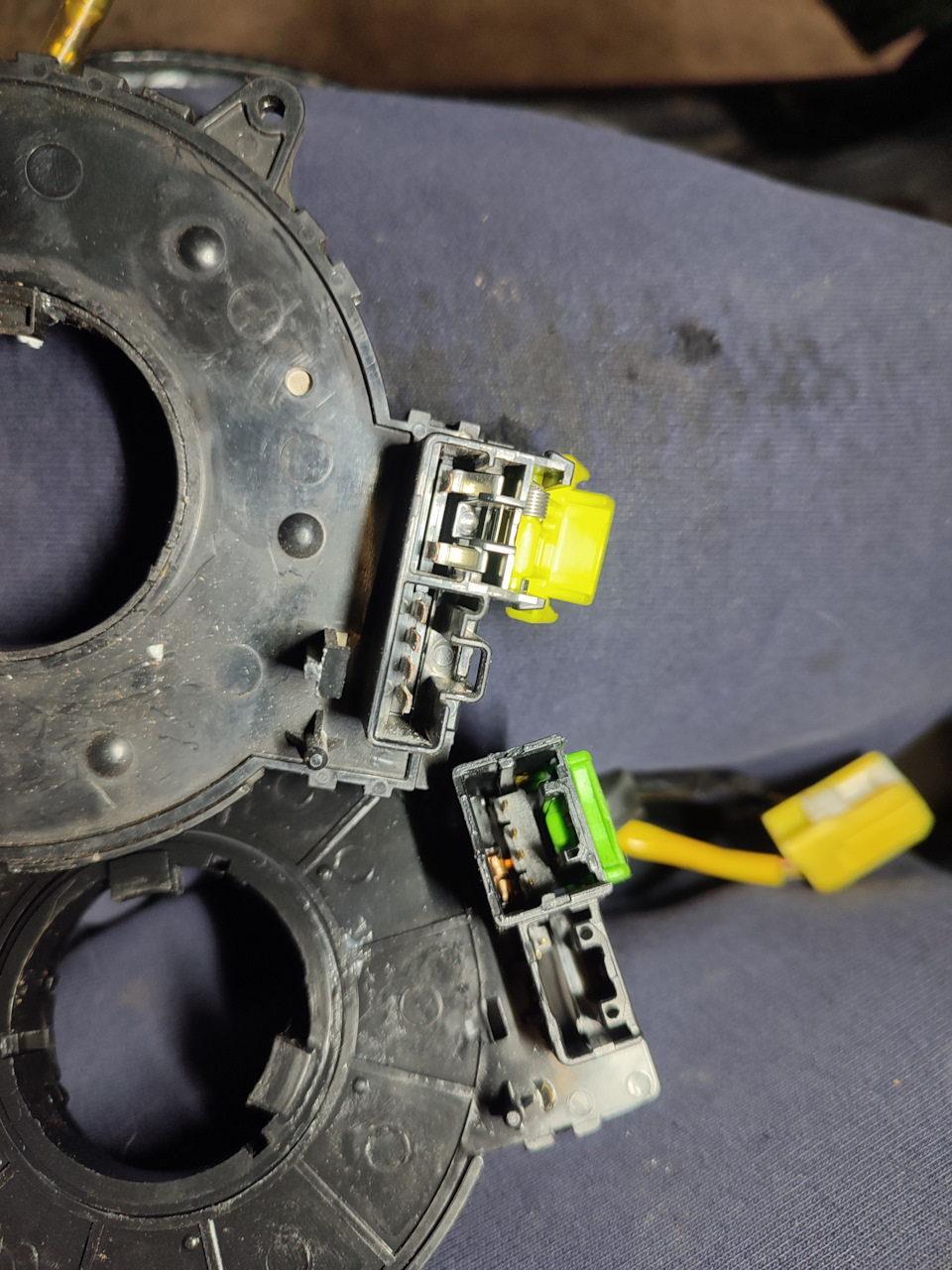 Ошибка srs — Mitsubishi Outlander (1G), 2 л, 2005 года | своими руками ...