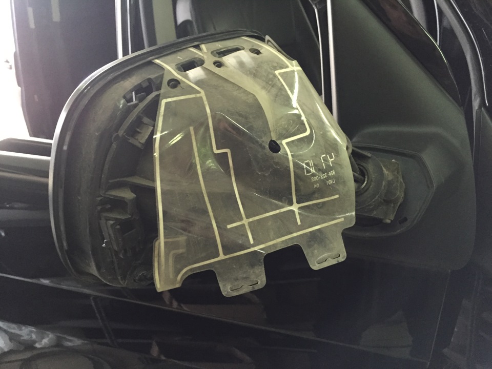 Установка повторителей поворота в зеркала — Volkswagen Multivan (T5), 2 ...