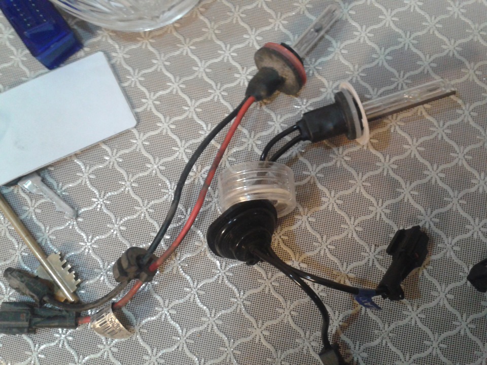 Конденсат в противотуманных фарах — BMW 5 series (E39), 2,2 л, 2002 ...