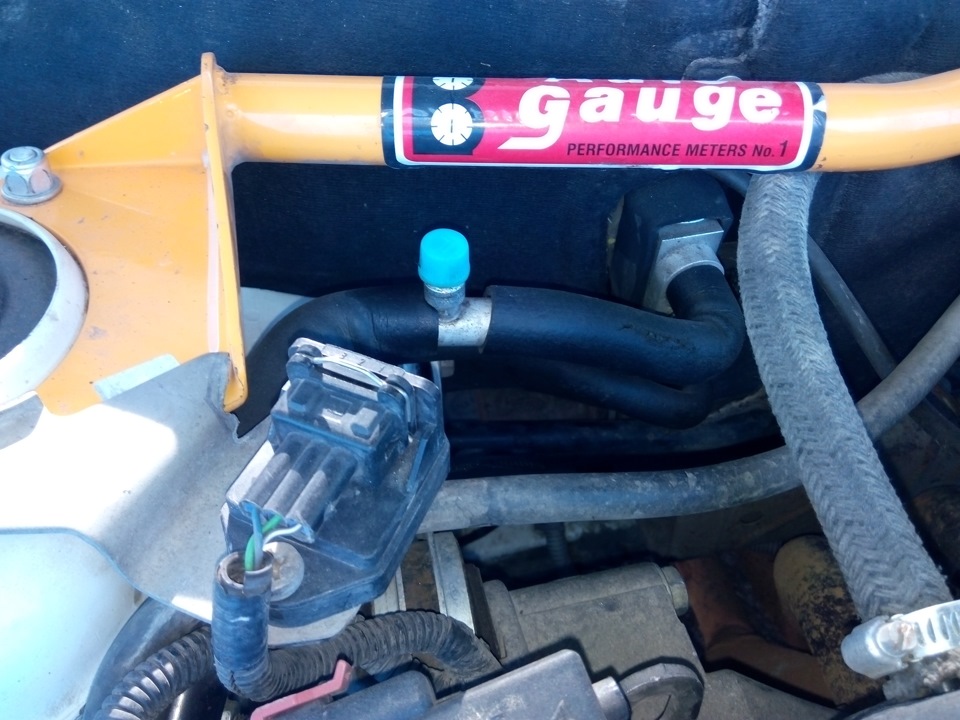 Установил кондиционер в приору — Lada Приора хэтчбек, 1,6 л, 2010 года ...