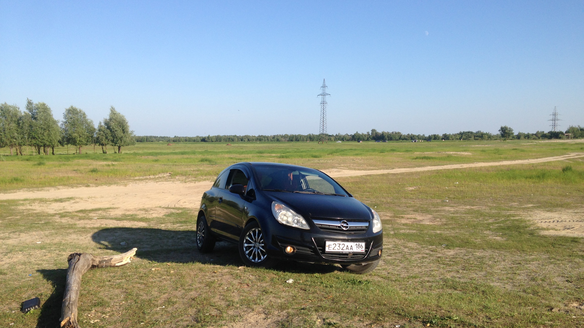 Opel Corsa D 1.4 бензиновый 2007 | красная торпеда на DRIVE2