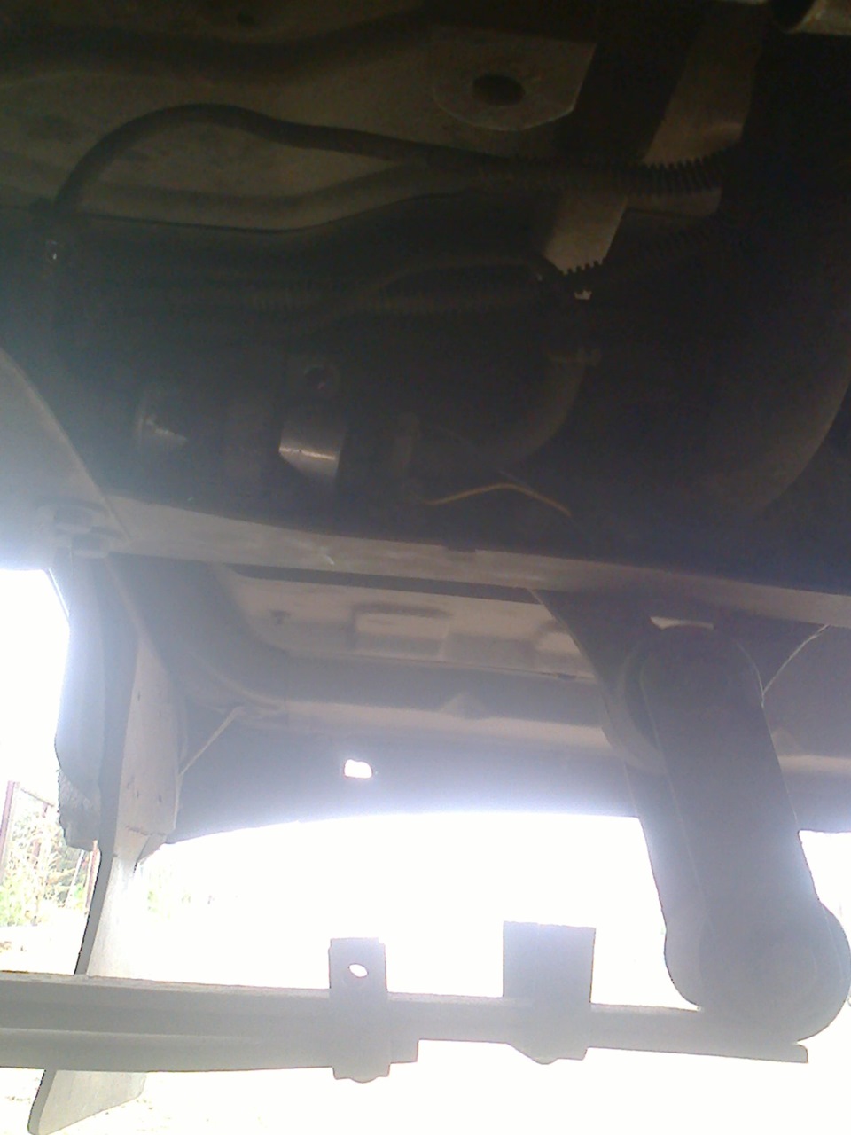 музыка качает, бензонасос не качает. — ГАЗ Газель, 2,4 л, 2004 года ...