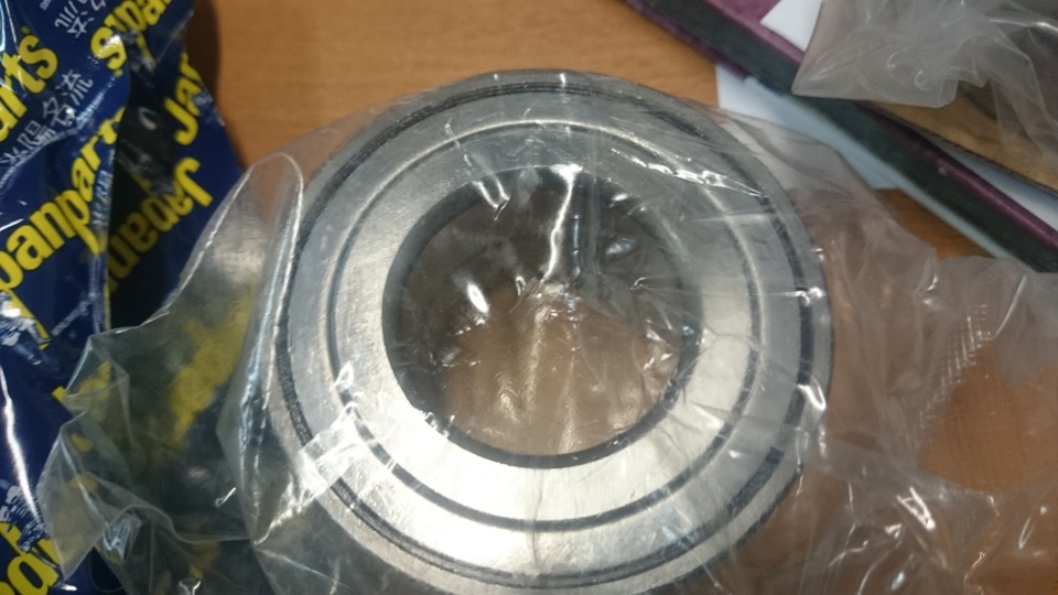 Подшипники передних ступиц — Mitsubishi Airtrek, 2,4 л, 2002 года ...