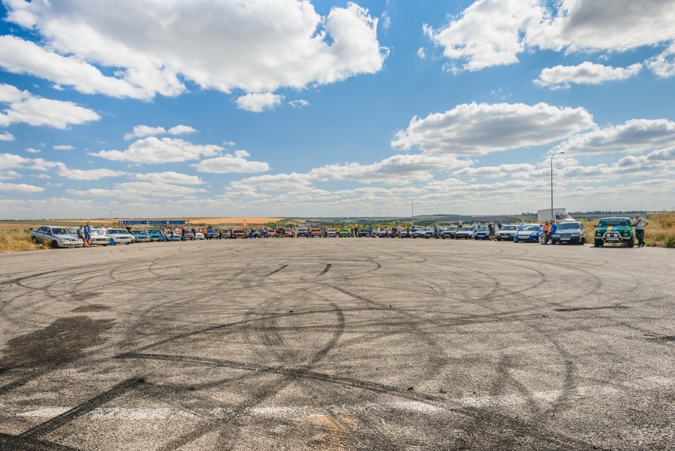 Встреча Днепропетровск-Запорожье — Lada Приора хэтчбек, 1,6 л, 2010 ...
