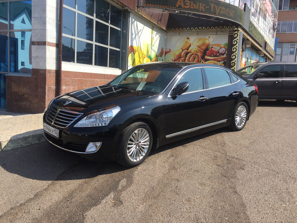 Hyundai Equus 2009 1 поколения