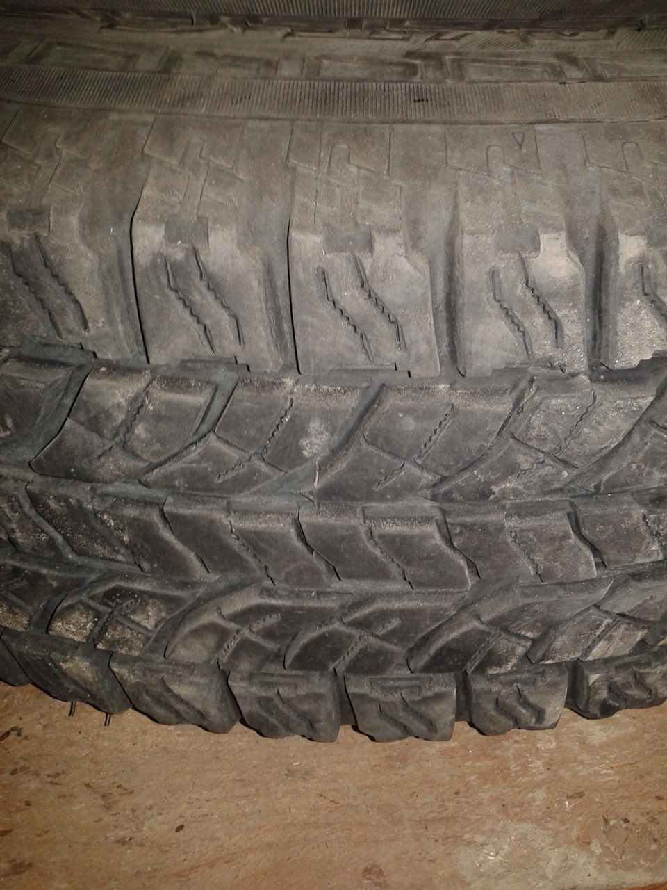 Yokohama geolandar a t 235 65 r17. Yokohama geolandar a/t-s g012. грязевая резина екохама картинки.